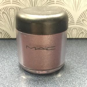 Discontinued MAC Pigment in Copperclast